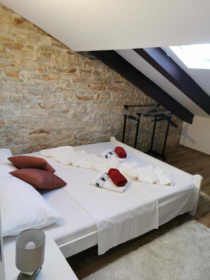 Loft Apartment Póla Kültér fotó
