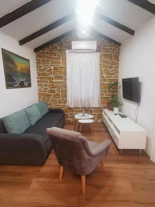 Loft Apartment Póla Kültér fotó