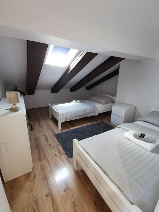 Loft Apartment Póla Kültér fotó